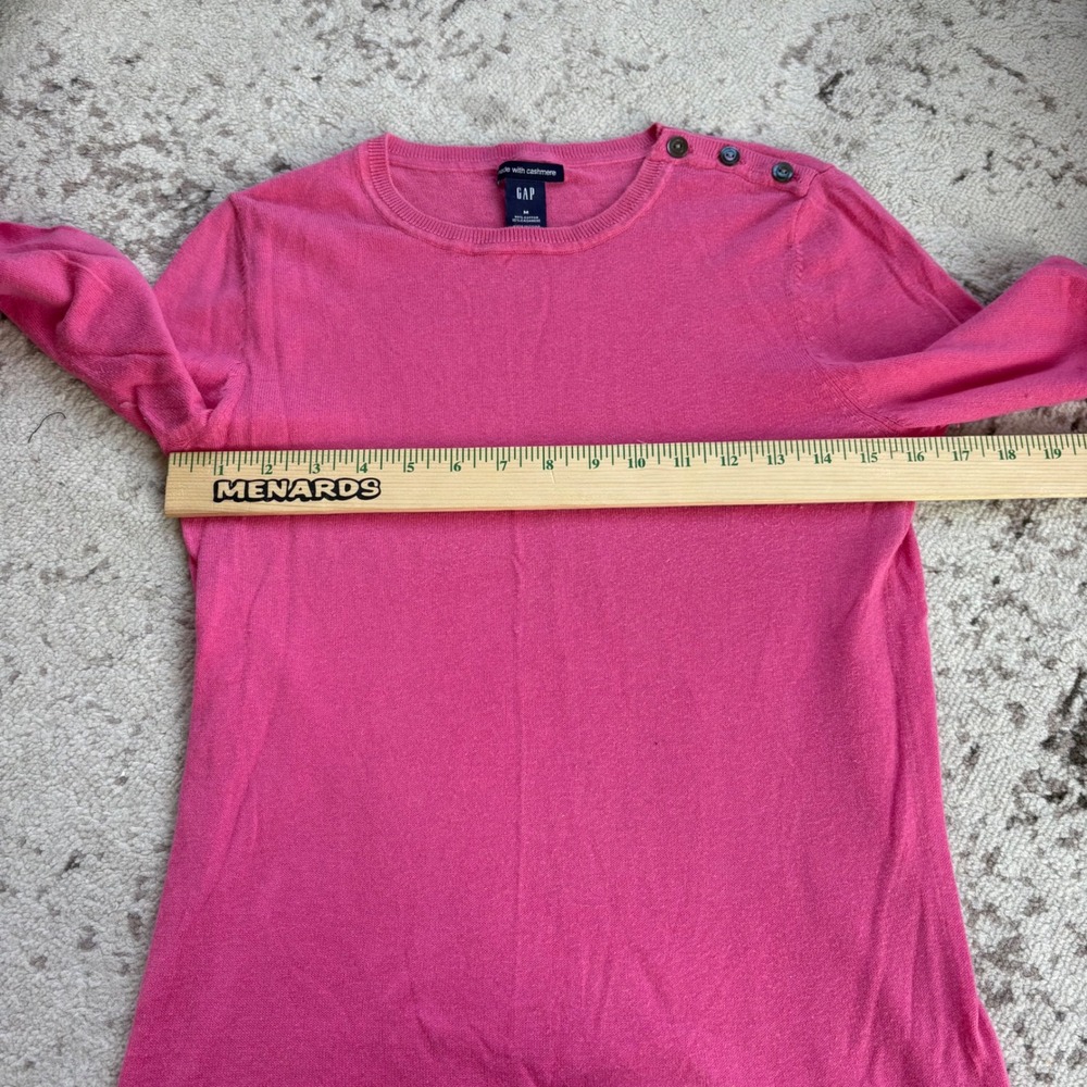 GAP Pink Cotton Cashmere Blend Button Shoulder 3/4 Sleeve Sweater Womens Medium - Picture 5 of 5